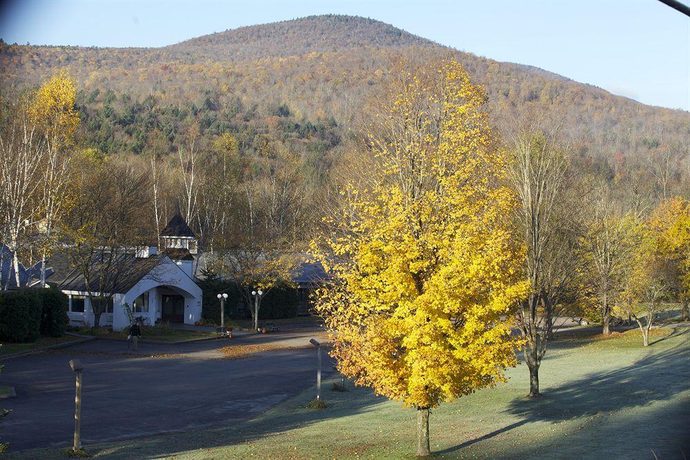 Mountaineer Inn Stowe Exterior photo